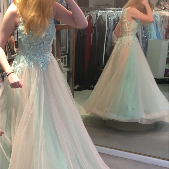 Sherri Hill Prom Dress: 51051 - Picture 4 of 5